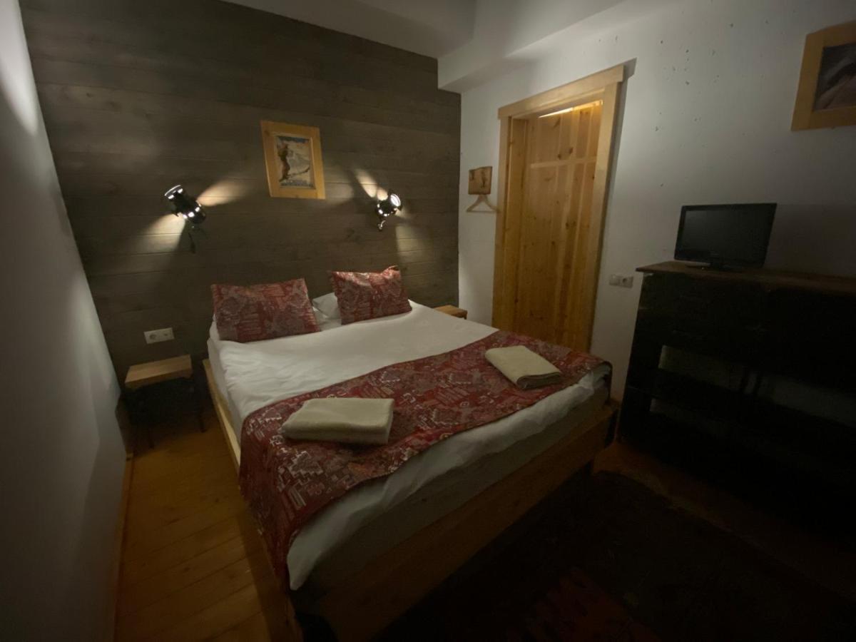Mountain Cricket Chalets And Apartments גודאורי מראה חיצוני תמונה