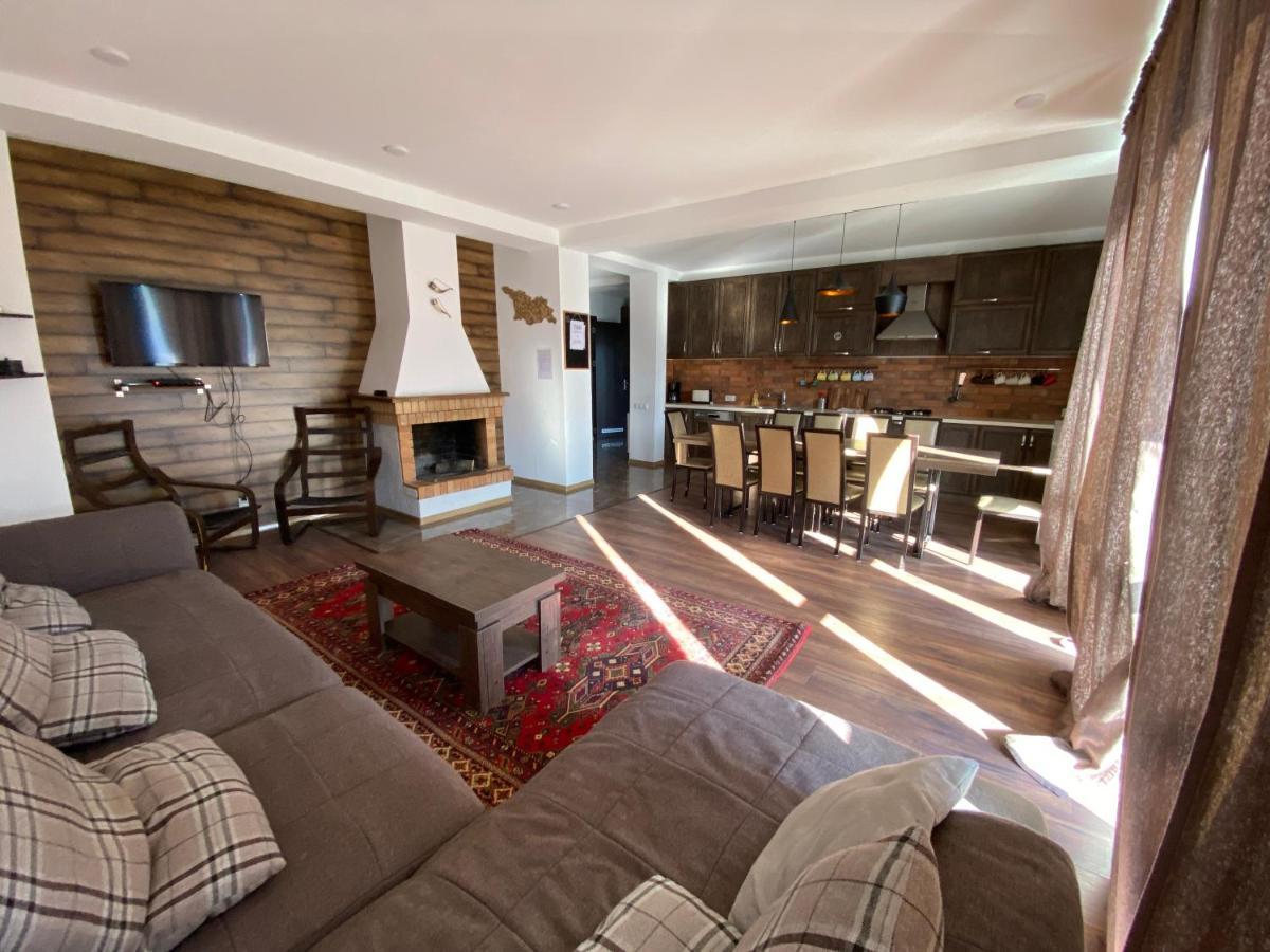 Mountain Cricket Chalets And Apartments גודאורי מראה חיצוני תמונה