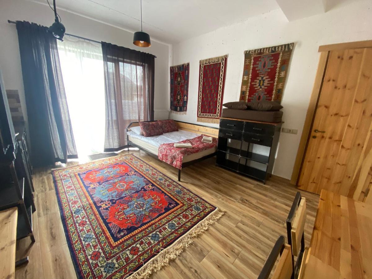 Mountain Cricket Chalets And Apartments גודאורי חדר תמונה
