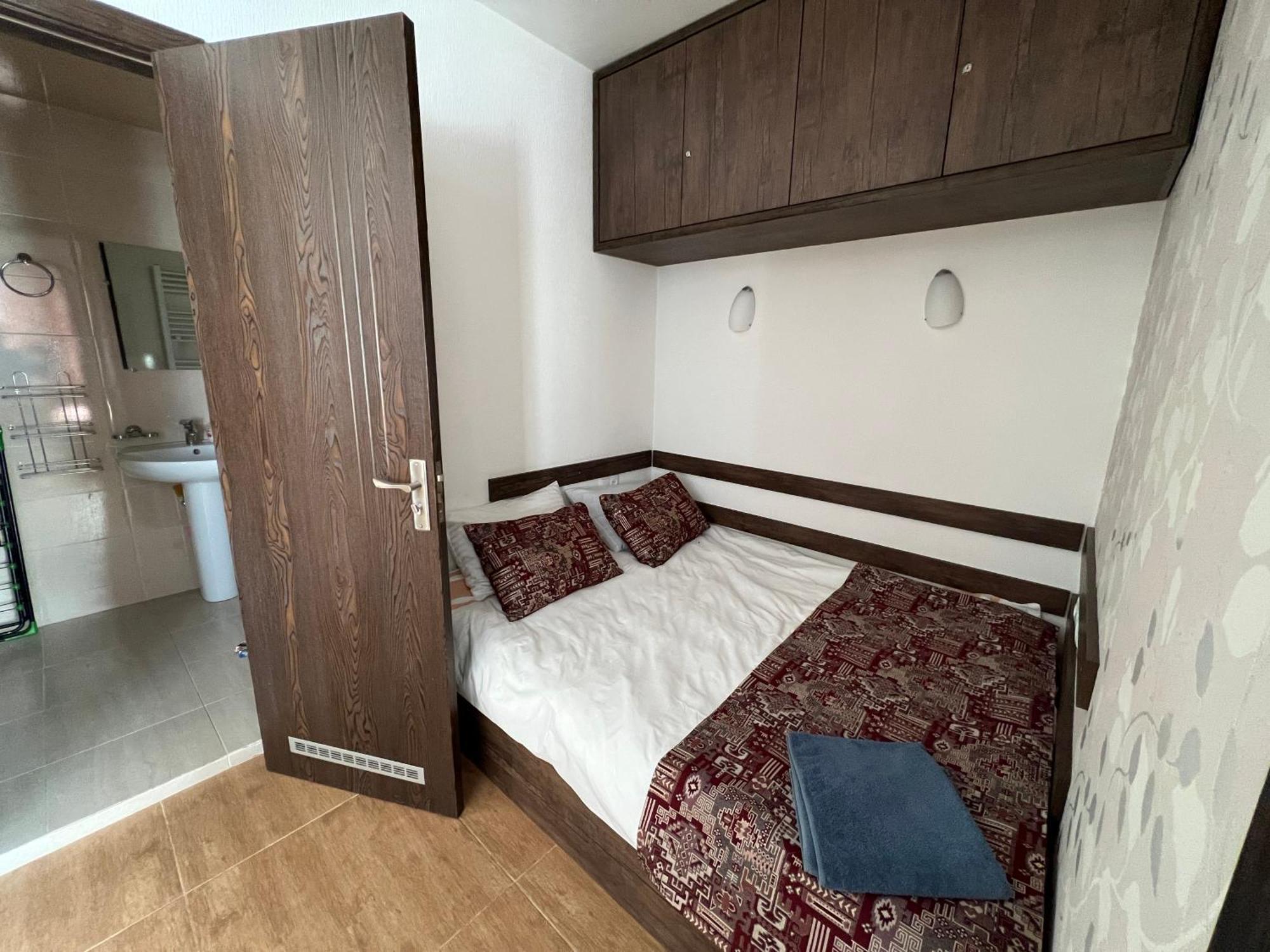 Mountain Cricket Chalets And Apartments גודאורי חדר תמונה