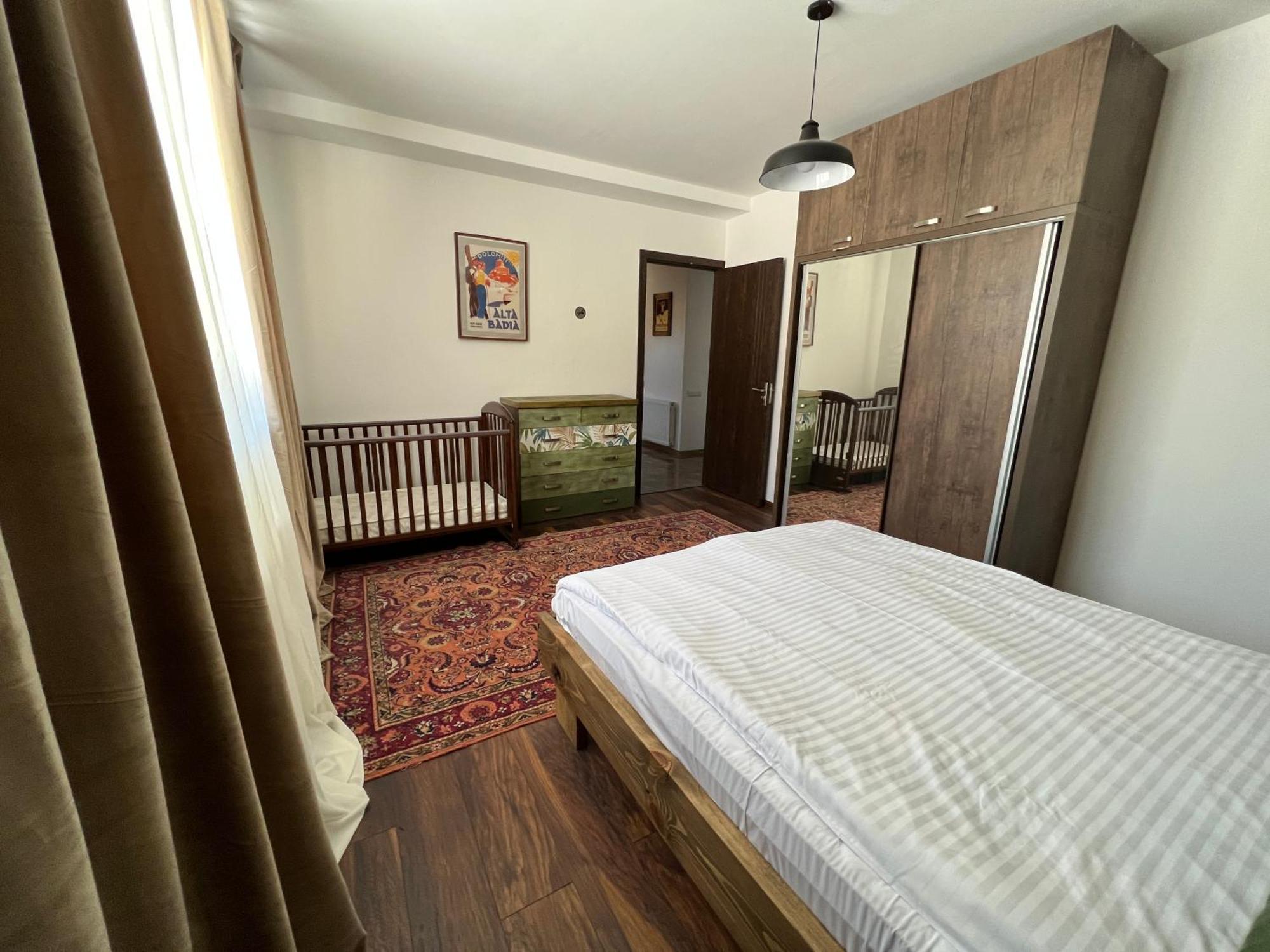 Mountain Cricket Chalets And Apartments גודאורי חדר תמונה