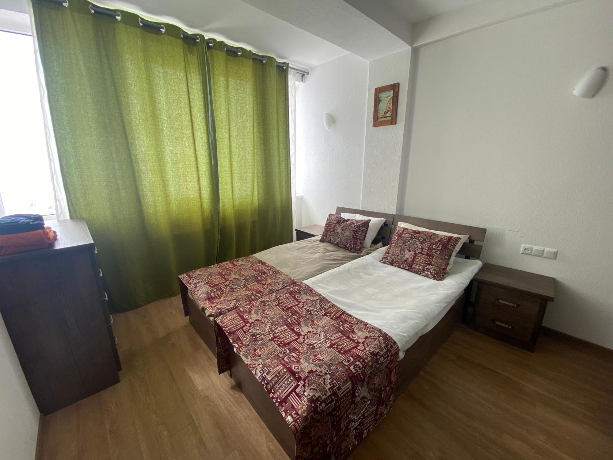 Mountain Cricket Chalets And Apartments גודאורי חדר תמונה