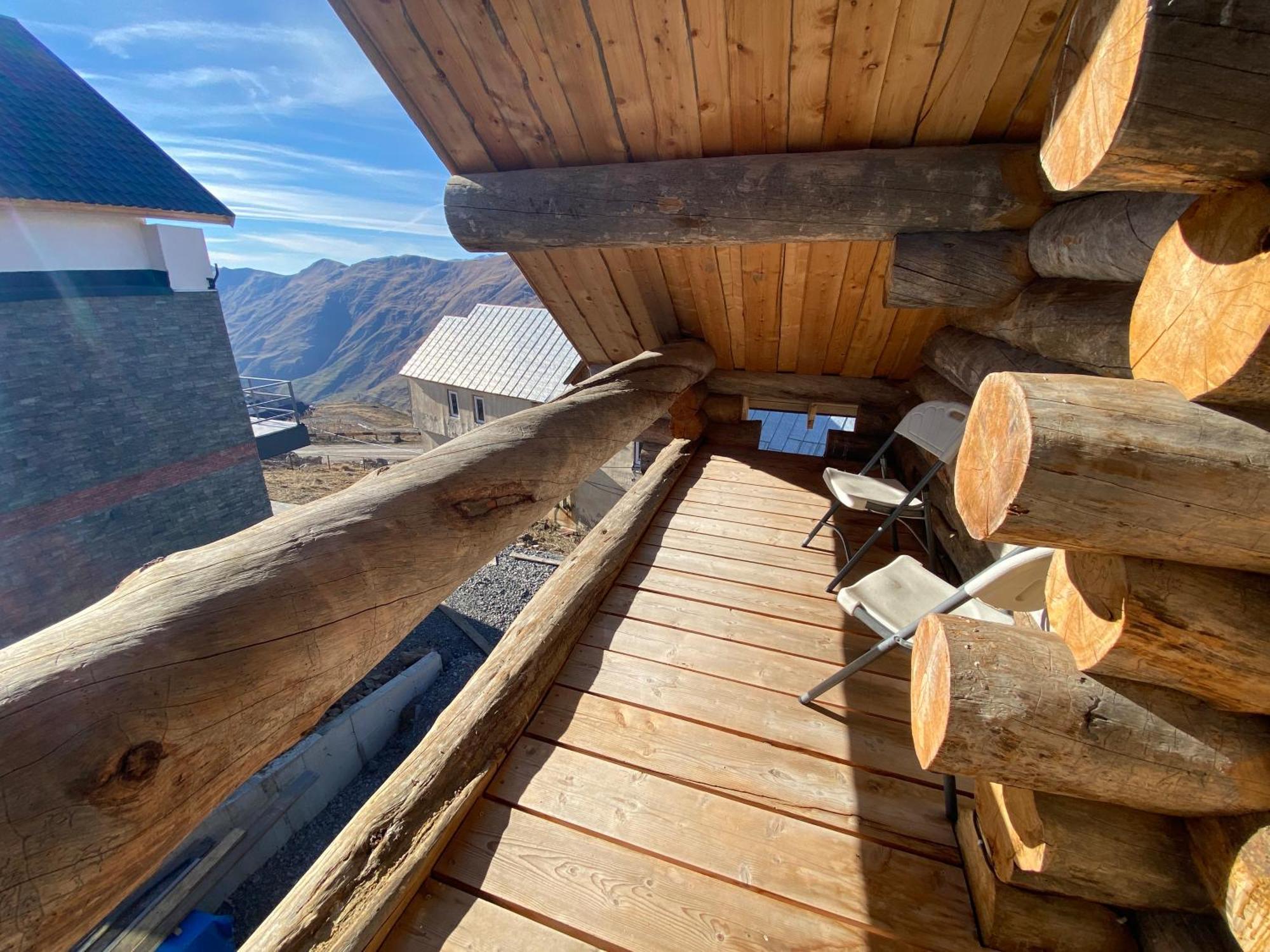 Mountain Cricket Chalets And Apartments גודאורי חדר תמונה