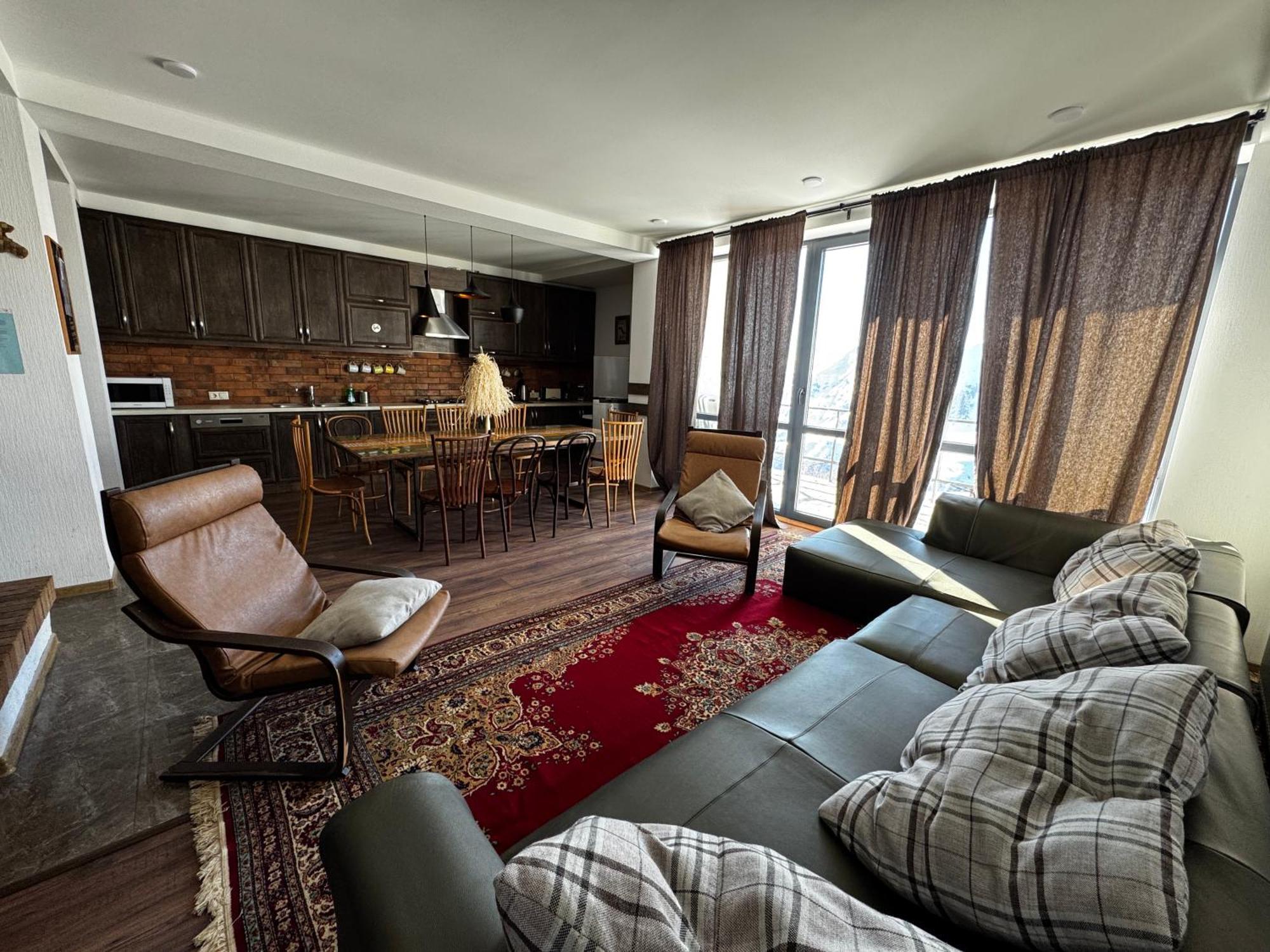 Mountain Cricket Chalets And Apartments גודאורי חדר תמונה