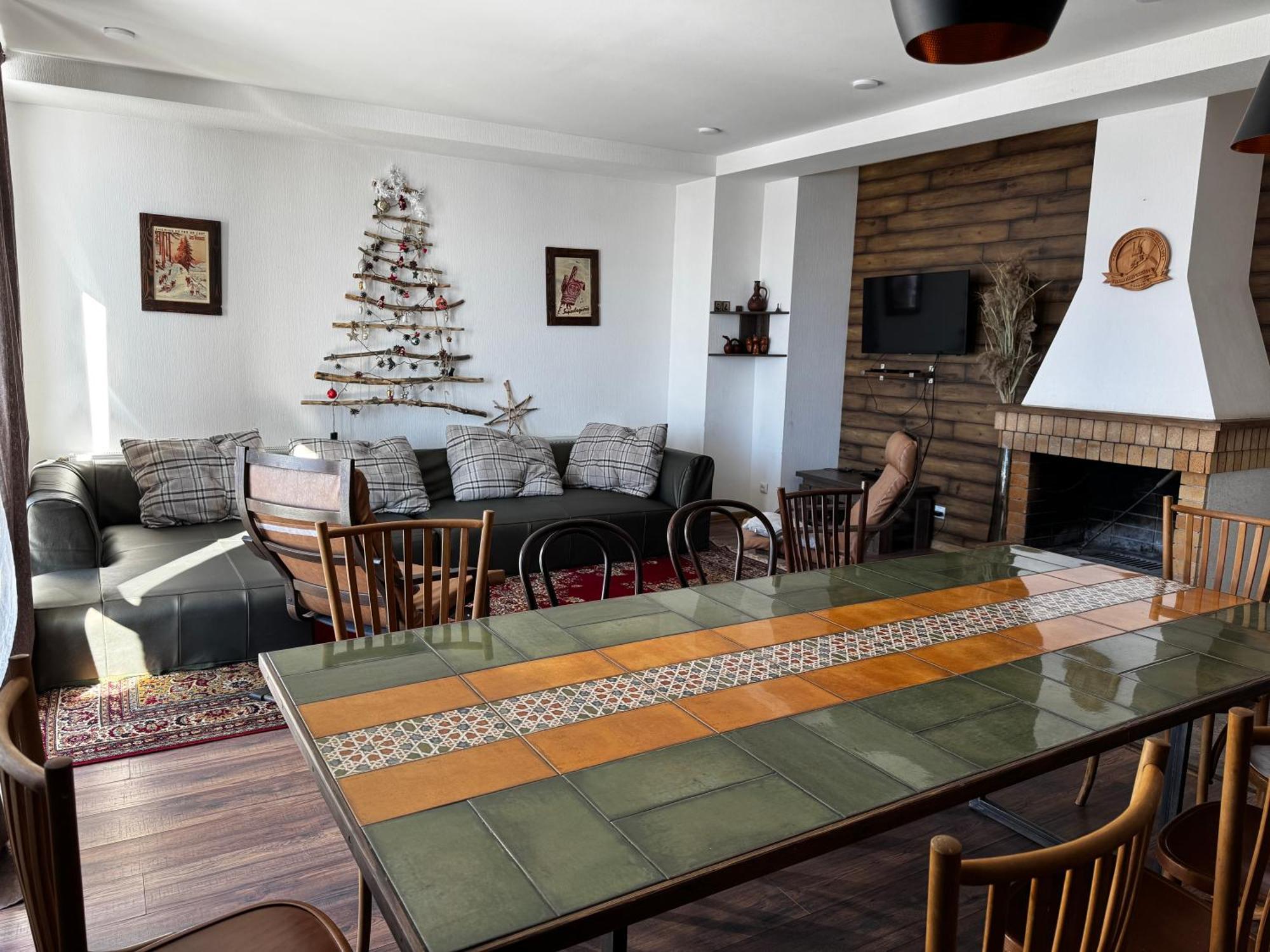 Mountain Cricket Chalets And Apartments גודאורי חדר תמונה